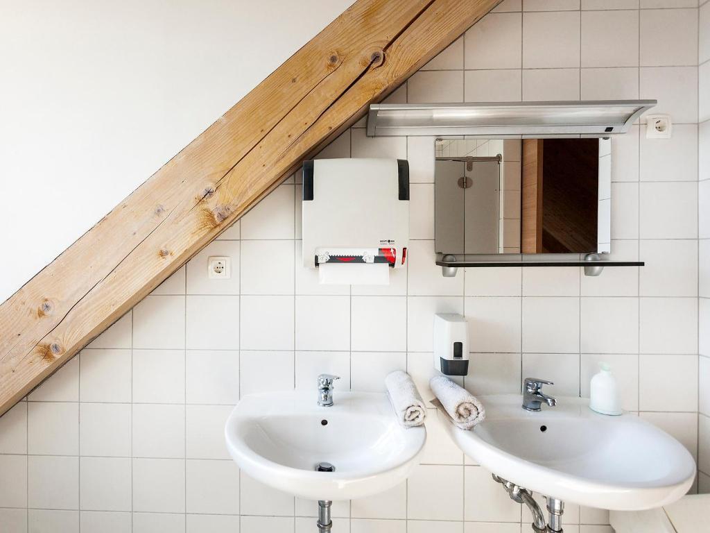 Hostel Situla Novo Mesto Szoba fotó