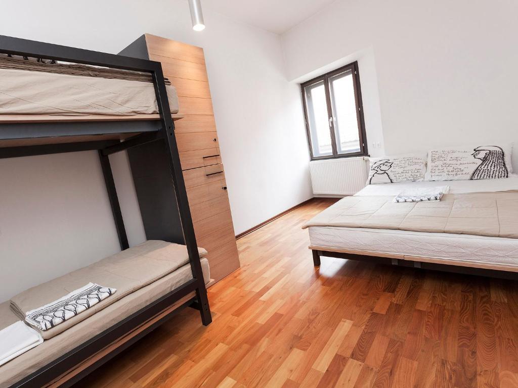 Hostel Situla Novo Mesto Szoba fotó